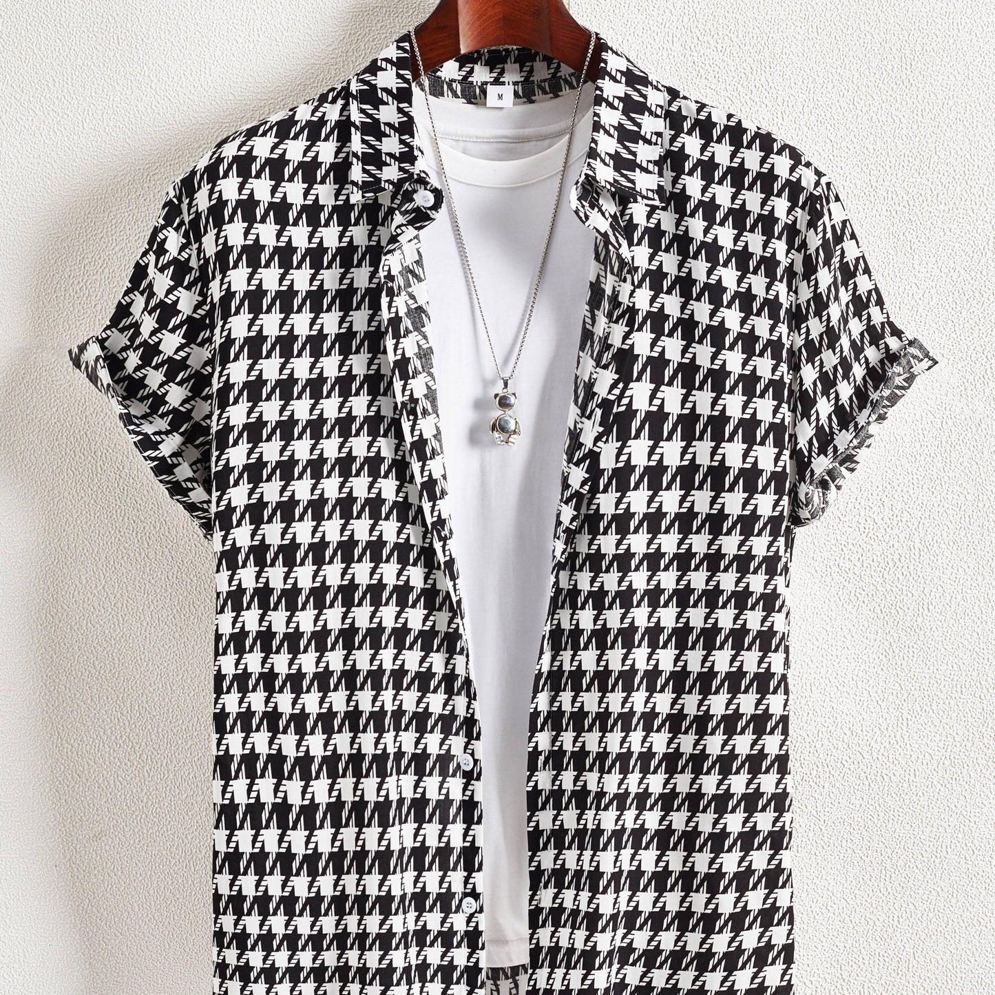 Men's Short-Sleeve Casual Shirt with Modern Geometric Pattern – Stylish Resort Shirt for Summer and Vacation