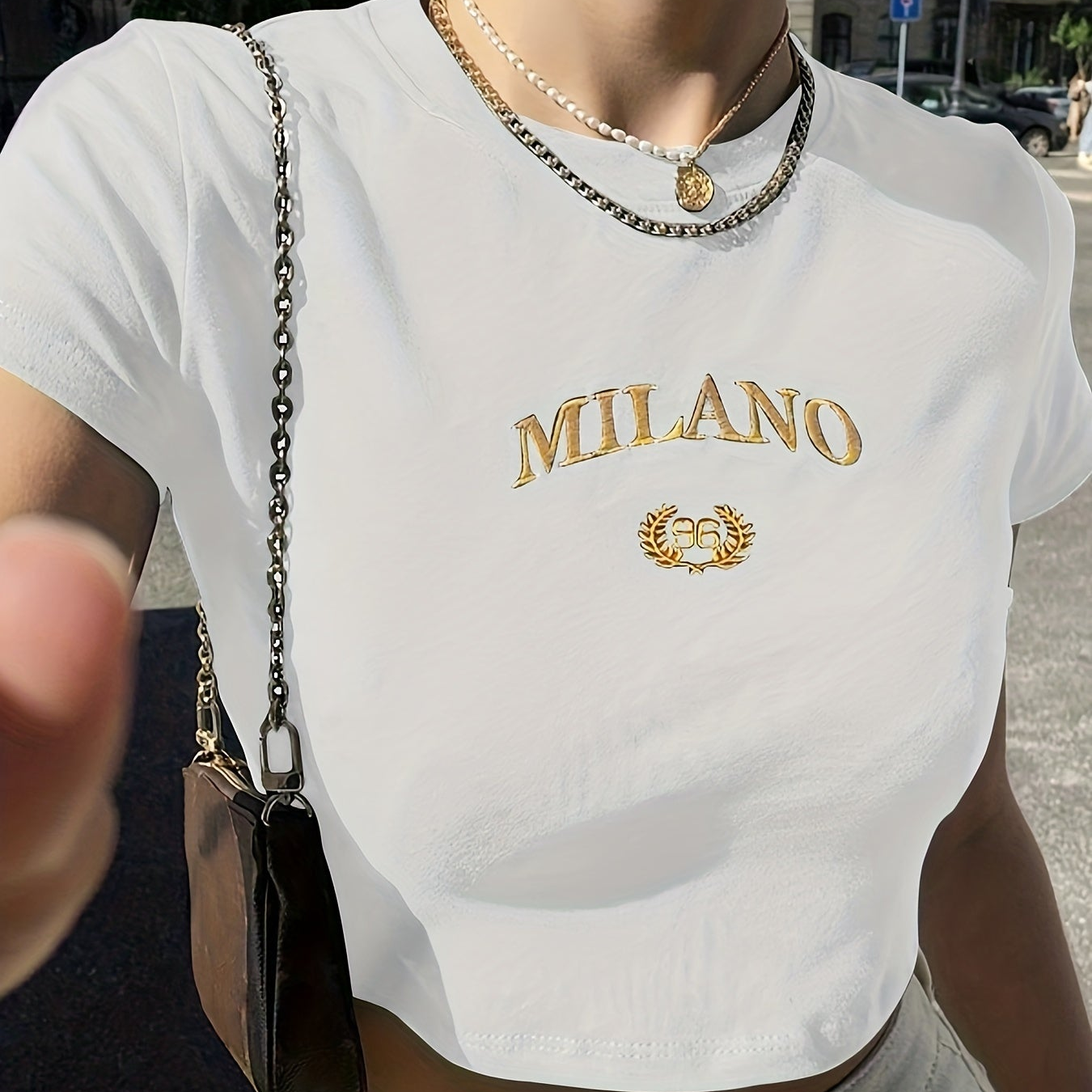 Damen Y2K Milano Crop Top T-Shirt mit Stickerei – Trendiges Sommer Streetwear