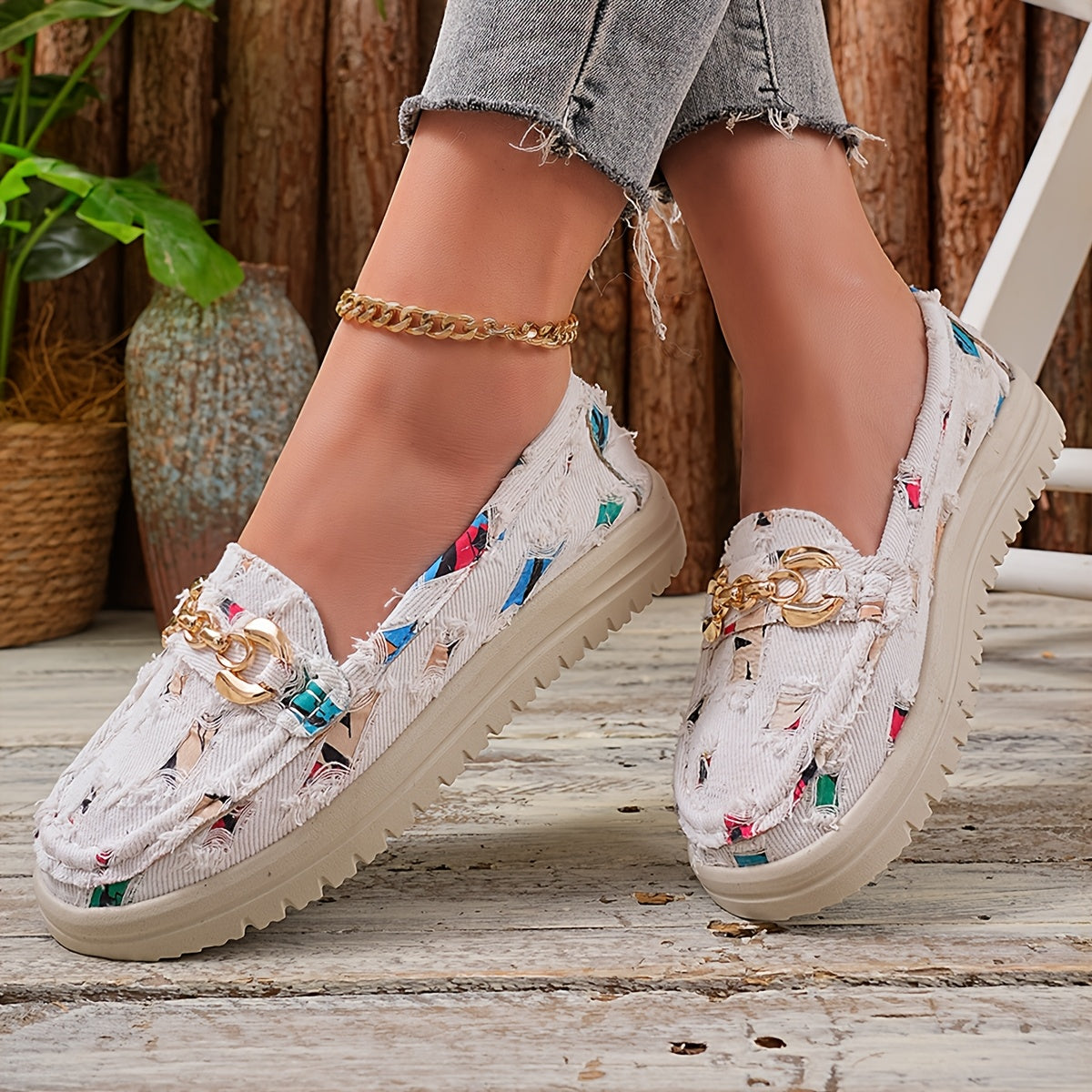 Damen Slip-On Freizeitschuhe mit modischem Ketten-Detail – Bequeme Alltags-Loafer im trendigen Used-Look