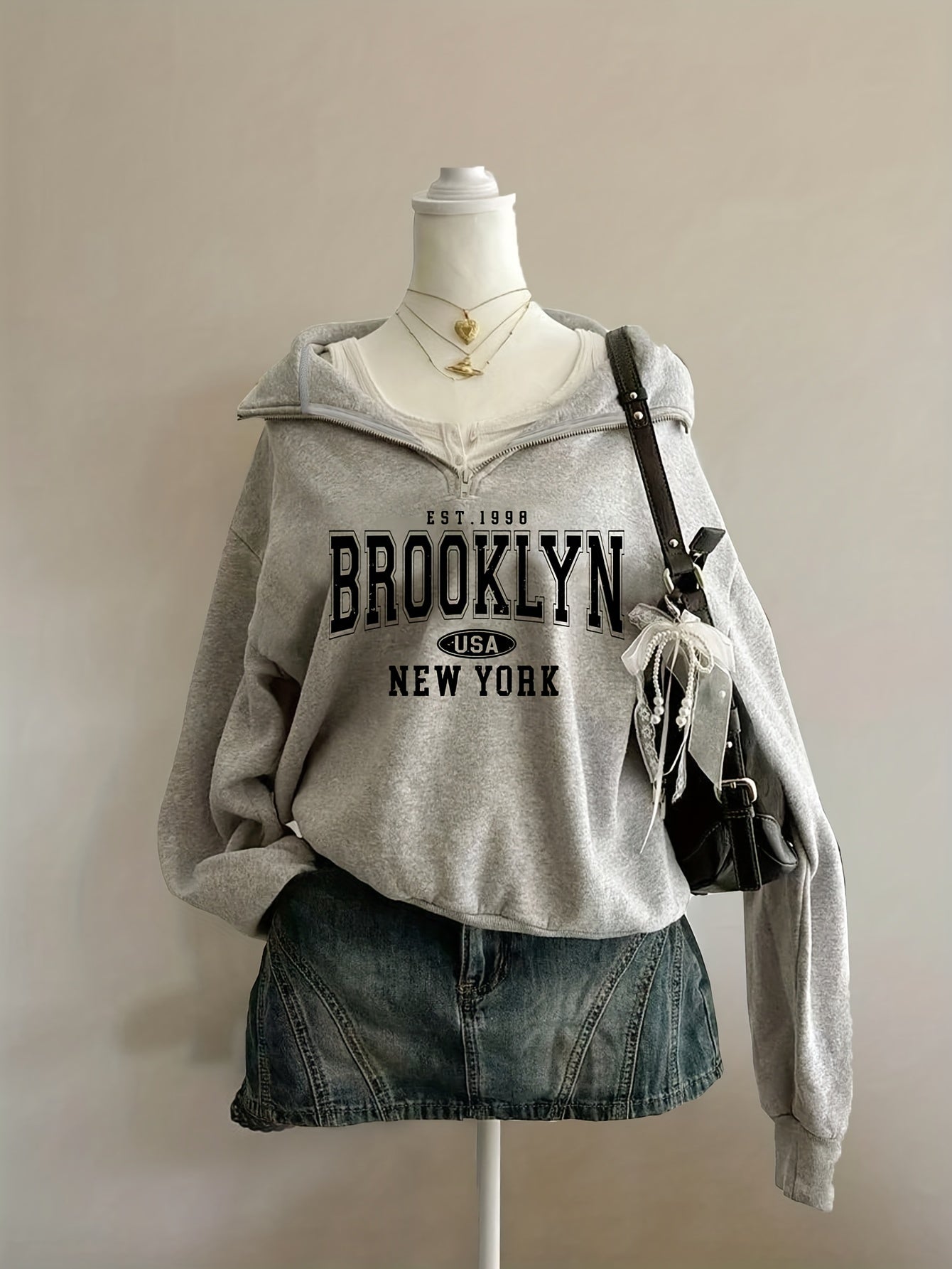 Sweatshirt with half-zip, collar, and Brooklyn print