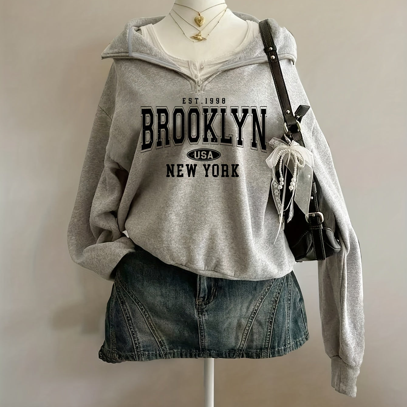 Sweatshirt with half-zip, collar, and Brooklyn print