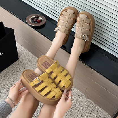 Women's platform sandals in fisherman style – fashionable slides for everyday and leisure use