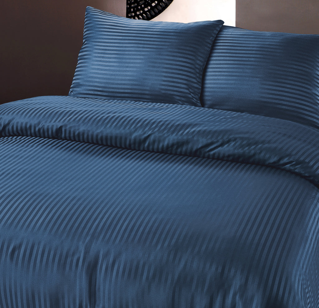 Dekbedovertrek micropercale geëmbosseerd hotelstrepen marineblauw 240 x 220 cm, met 2 kussenslopen 60 x 70 cm