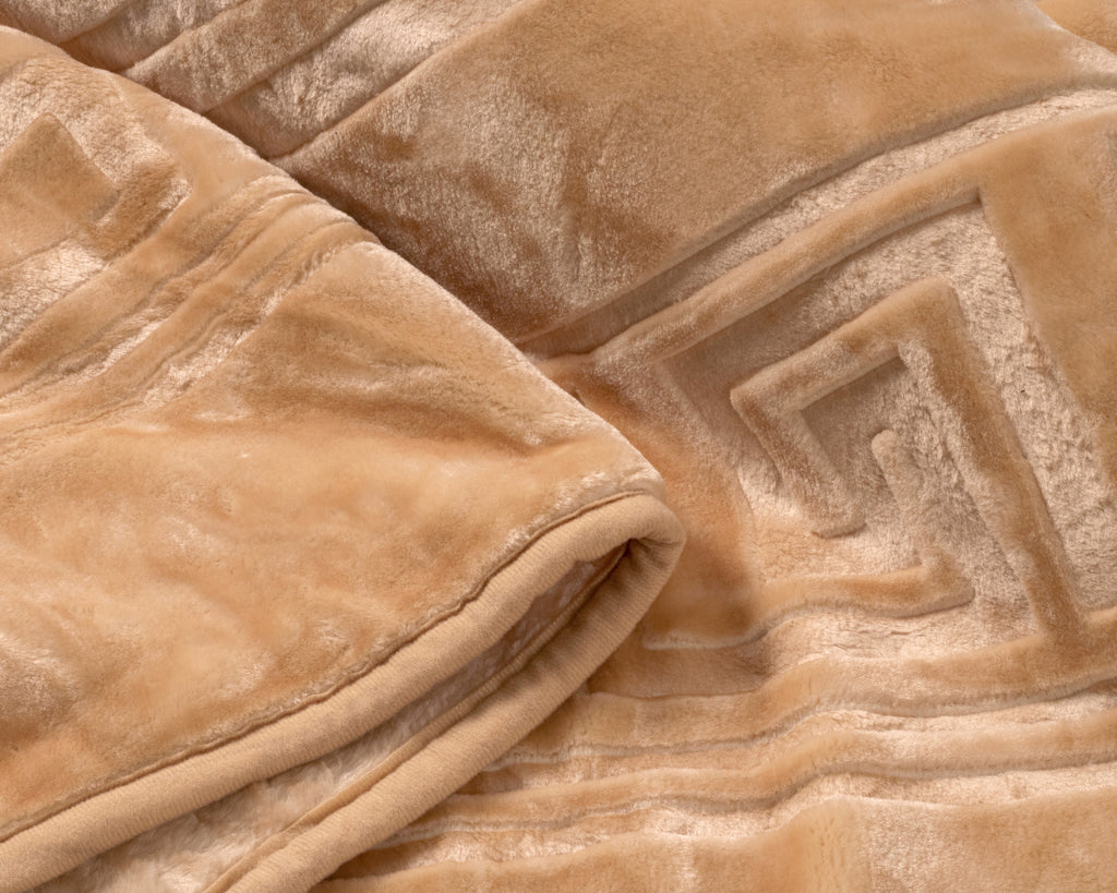 Fleecedeken polyester geëmbosseerd beige 200 x 240 cm, voor slaapkamer en woonkamer