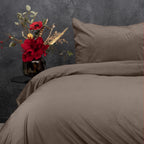 Dekbedovertrek velvet taupe 140 x 220 cm, effen, met 1 kussensloop 60 x 70 cm voor de slaapkamer
