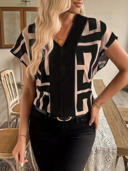 Women's blouse with graphic pattern and V-neck – Elegant style for office and leisure