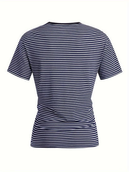 Men's T-Shirt with Classic Stripes – Timeless Design for Everyday and Leisure