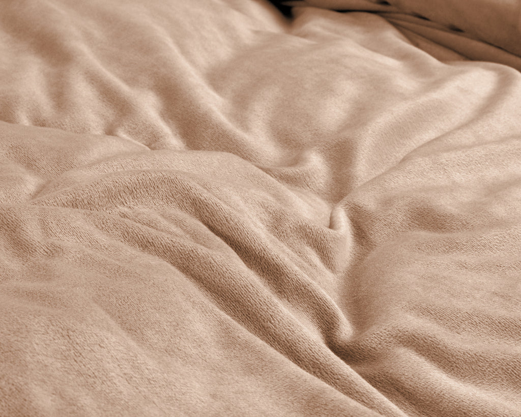 Dekbedovertrek velvet polyester effen huidskleurig 240 x 220 cm, met kussenslopen 60 x 70 cm
