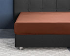 Hoeslaken katoensatijn bruin 90 x 200 cm, hoekhoogte 30 cm, voor de slaapkamer