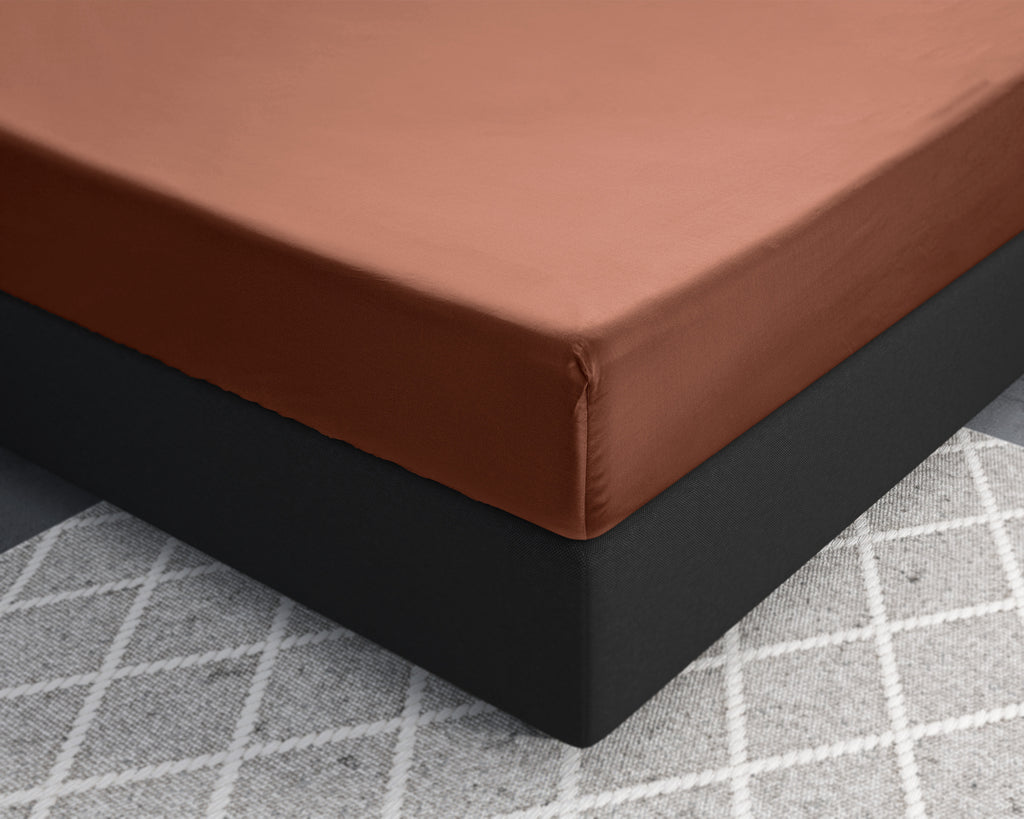 Hoeslaken katoensatijn T210 bruin 90 x 220 cm, voor matrassen tot 30 cm hoekhoogte, slaapkamer