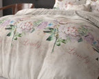 Dekbedovertrek katoen-polyester Lovely Flower beige met bloemenprint 140 x 220 cm, met kussenslopen 60 x 70 cm