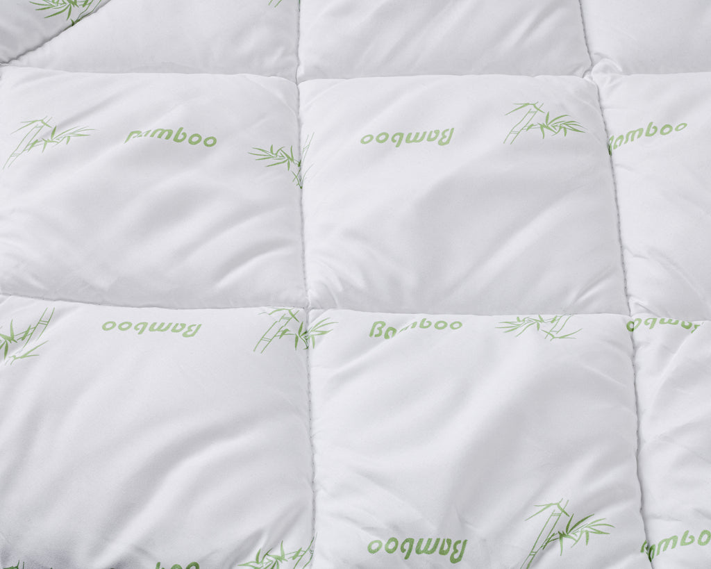 Dekbed polyester bamboe touch wit 240 x 200 cm, holle vezelvulling, warmteklasse 2