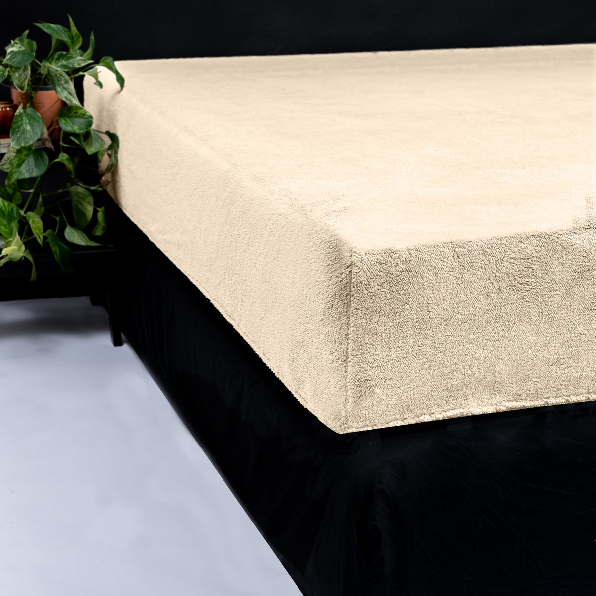 Hoeslaken teddy polyester taupe 140 x 200 cm, hoekhoogte 30 cm, voor tweepersoonsbed