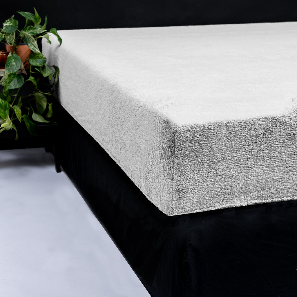 Hoeslaken teddy polyester grijs 180 x 200 cm, hoekhoogte 30 cm, voor de slaapkamer