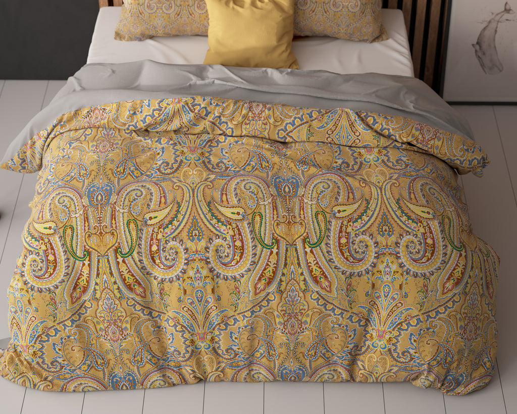 Dekbedovertrek microvezel goud paisley print 240 x 220 cm, met 2 kussenslopen 60 x 70 cm