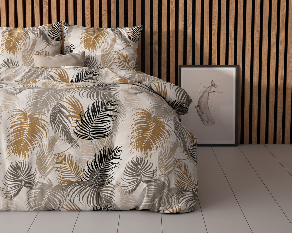 Dekbedovertrek micropercal katoen Feather District zand met bladprint 240 x 220 cm, met 2 kussenslopen 60 x 70 cm