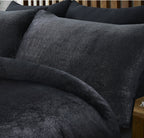 Dekbedovertrek flanel fleece met foliedruk zwart 240 x 220 cm, met kussenslopen voor de slaapkamer