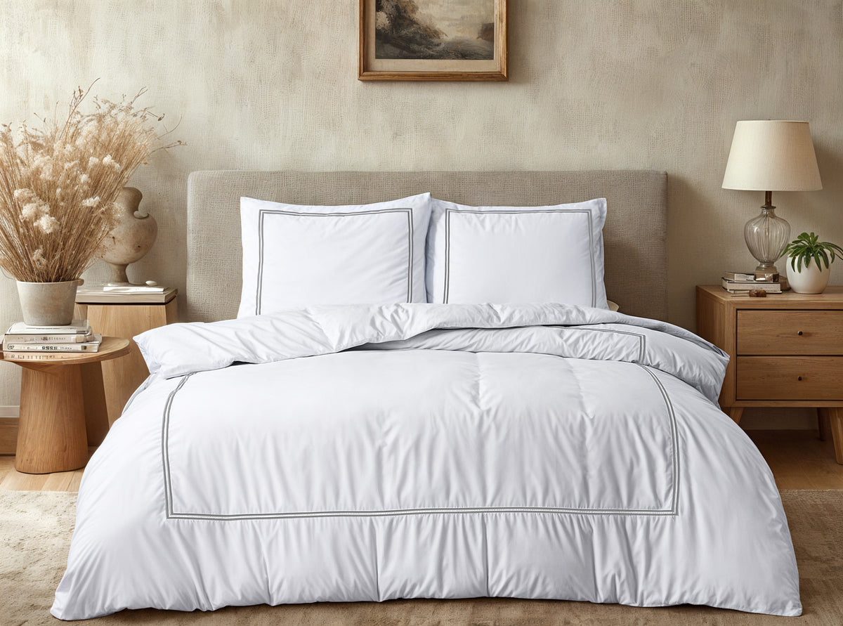 Dekbedovertrek Brata katoen percale wit met grijze rand, 140 x 200/260 cm, kussenslopen met hotelsluiting