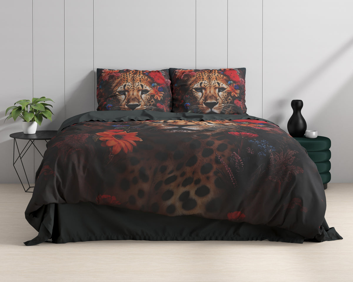 Dekbedovertrek katoensatijn luipaard met bloemen, rood en petrolblauw 240 x 220 cm, met 2 kussenslopen
