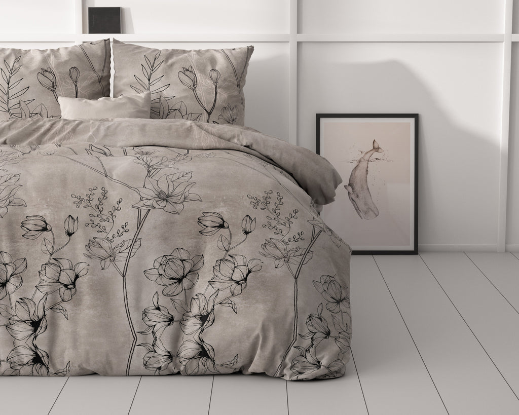 Dekbedovertrek microvezel Dora taupe met bloemenprint 140 x 220 cm, inclusief kussensloop 60 x 70 cm