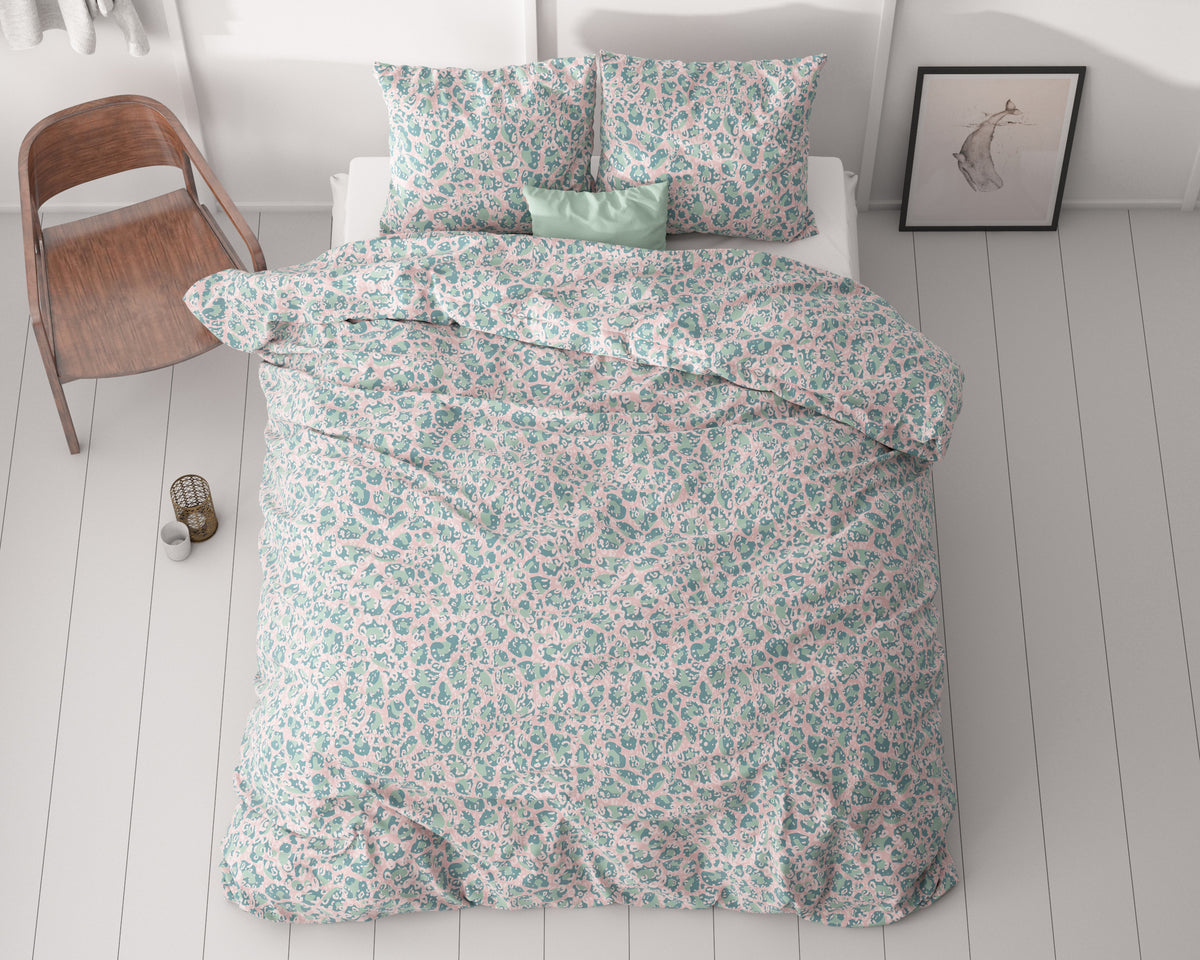 Dekbedovertrek microvezel Camalia panterprint roze en groen 200 x 220 cm, met 2 kussenslopen