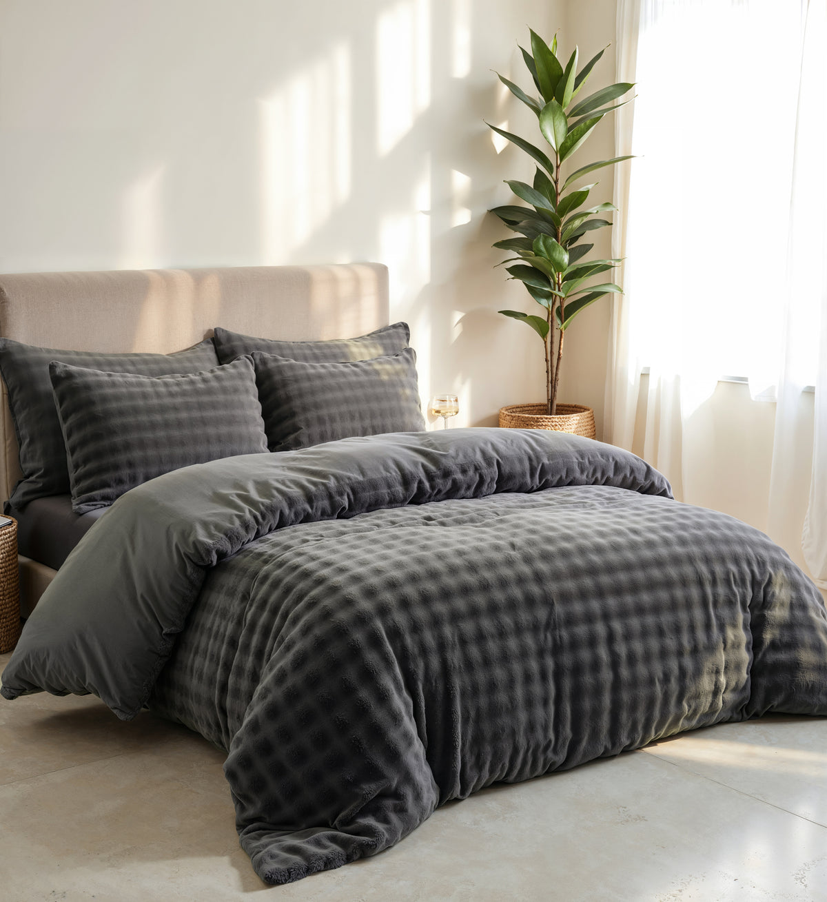 Dekbedovertrek pompom flanel fleece antraciet 140 x 220 cm, met kussenslopen voor de slaapkamer