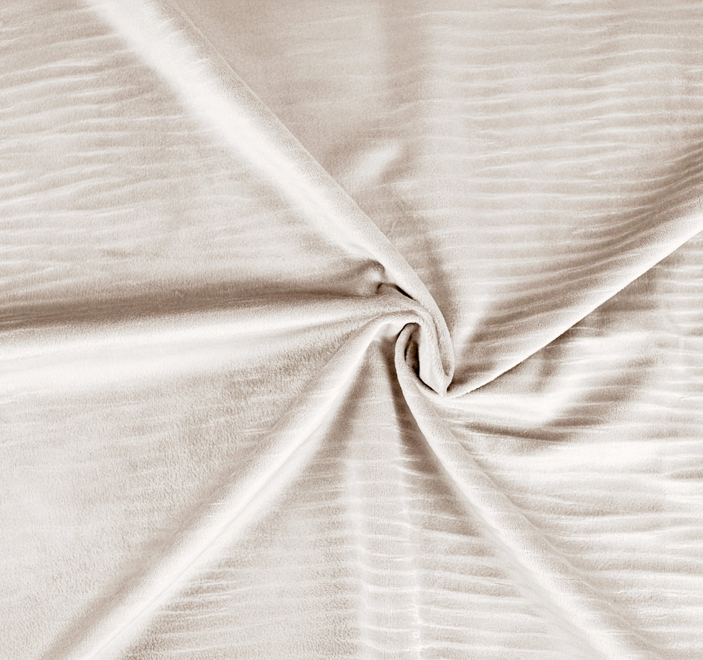 Dekbedovertrek fluweel velvet crème 240 x 220 cm, met 2 kussenslopen 60 x 70 cm