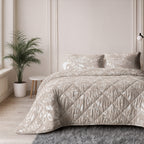 Lazy dekbed polyester microvezel Neva taupe/zand met witte bladprint 140 x 220 cm, dekbed en overtrek in één, met kussensloop