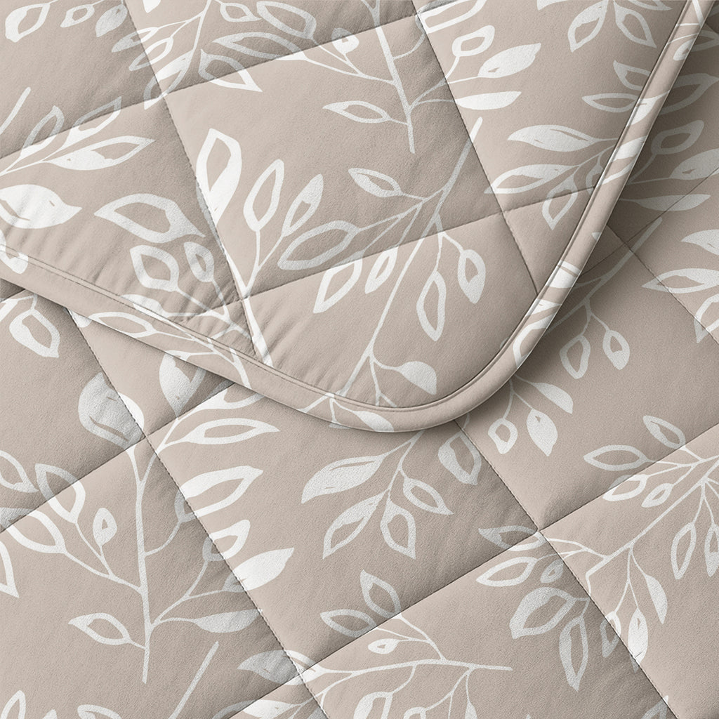 Lazy dekbed polyester microvezel Neva taupe/zand met witte bladprint 140 x 220 cm, dekbed en overtrek in één, met kussensloop