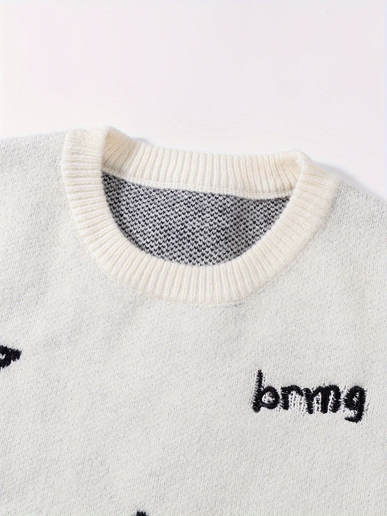 Unisex knitted sweater with a round neckline and planet motif – oversized, loose fit