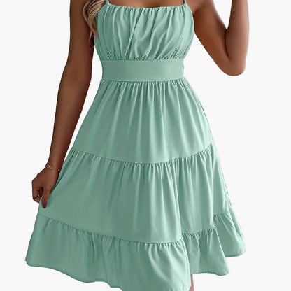 Women's summer dress with spaghetti straps and ruffles – Perfect for vacation and leisure
