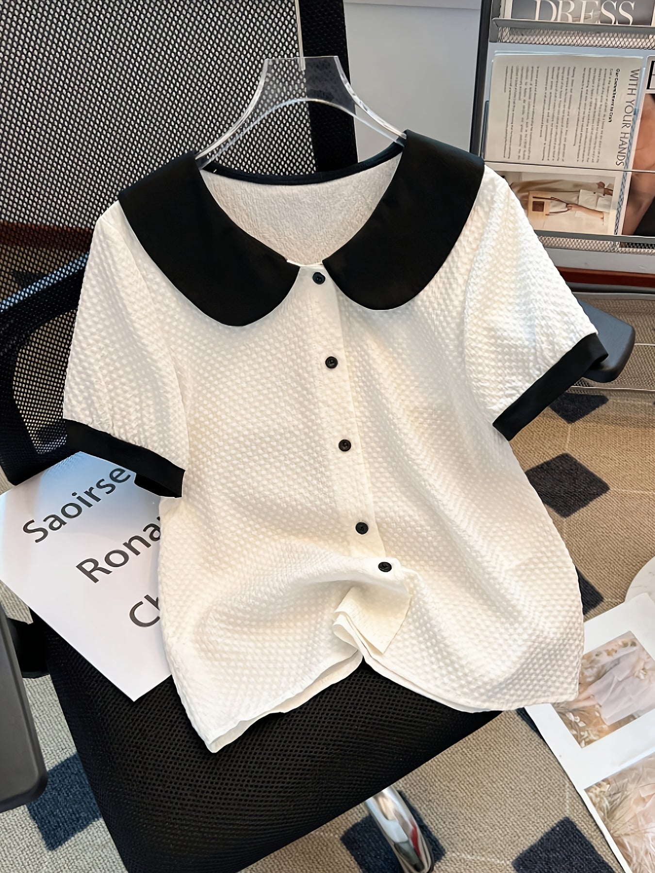 Women's blouse with vintage collar and button placket – elegant casual style for office & everyday wear