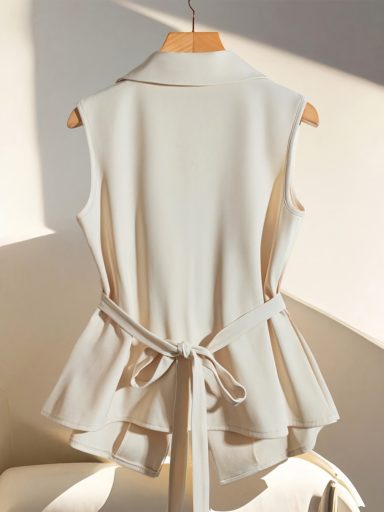 Women's vest with lapel collar and waist belt – Elegant business and casual look