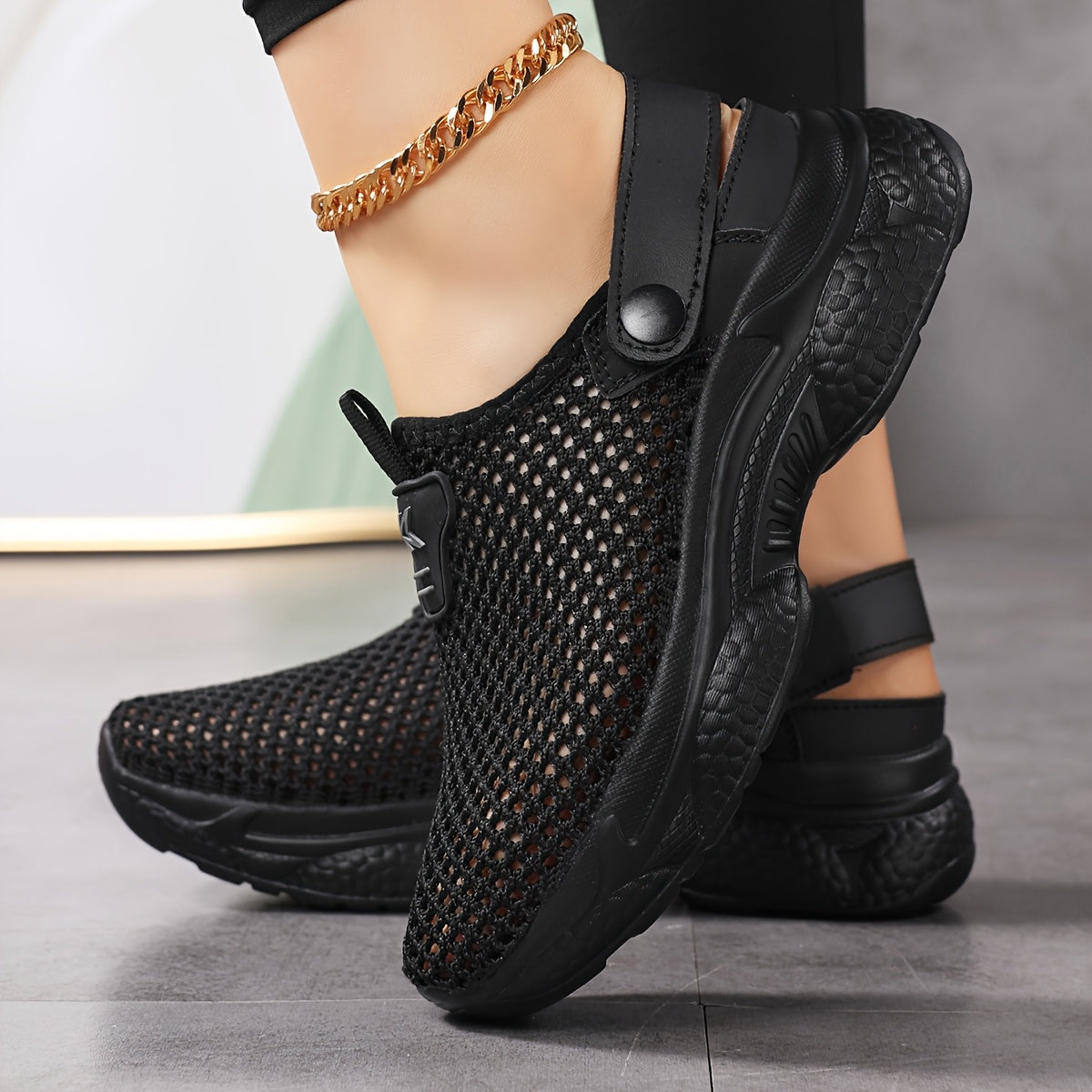Women's Slip-On Sport Clogs Comfortable Breathable Casual Shoes