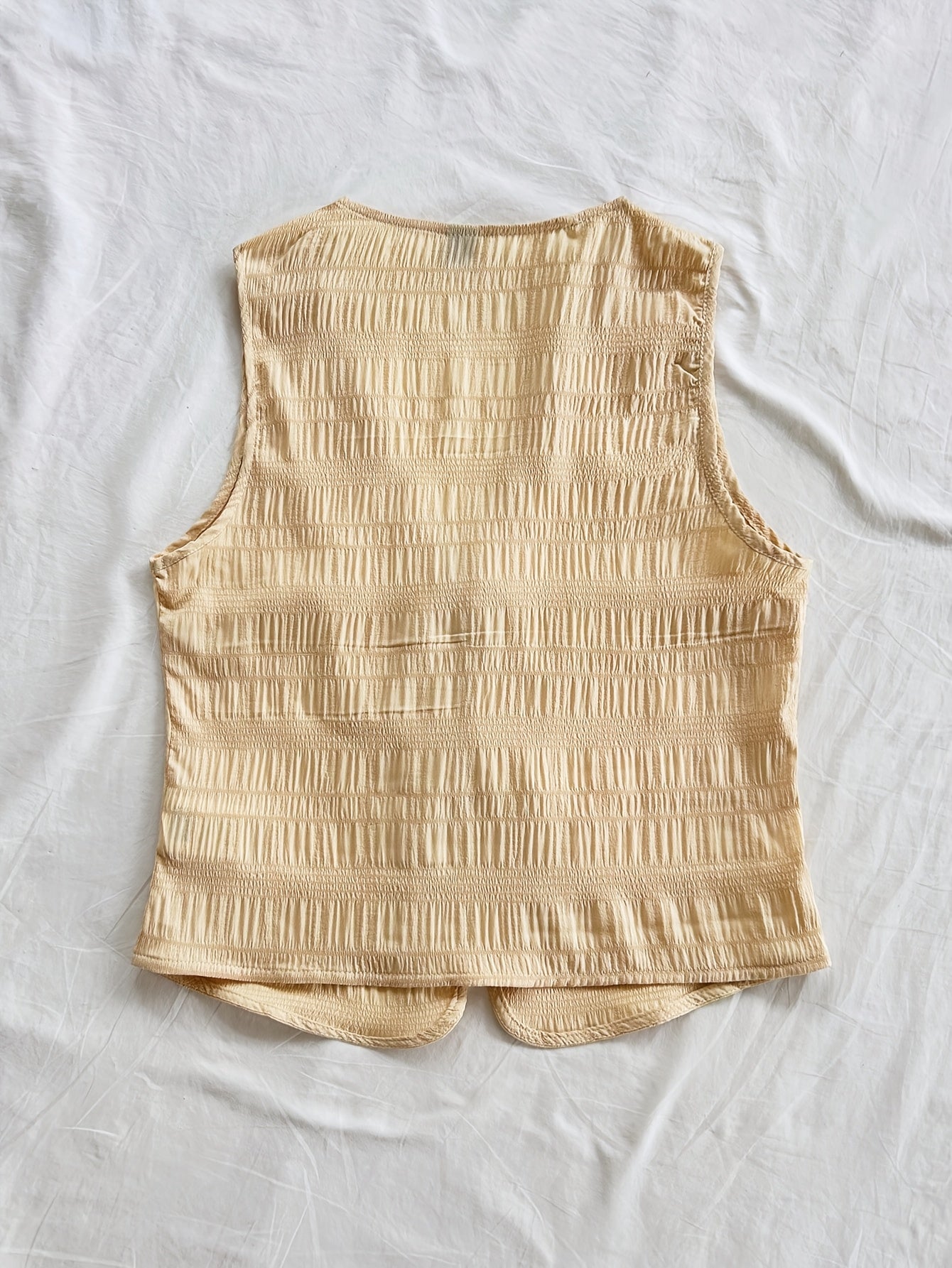 Women's sleeveless vest with tie and crinkle look – Boho streetwear for leisure & vacation