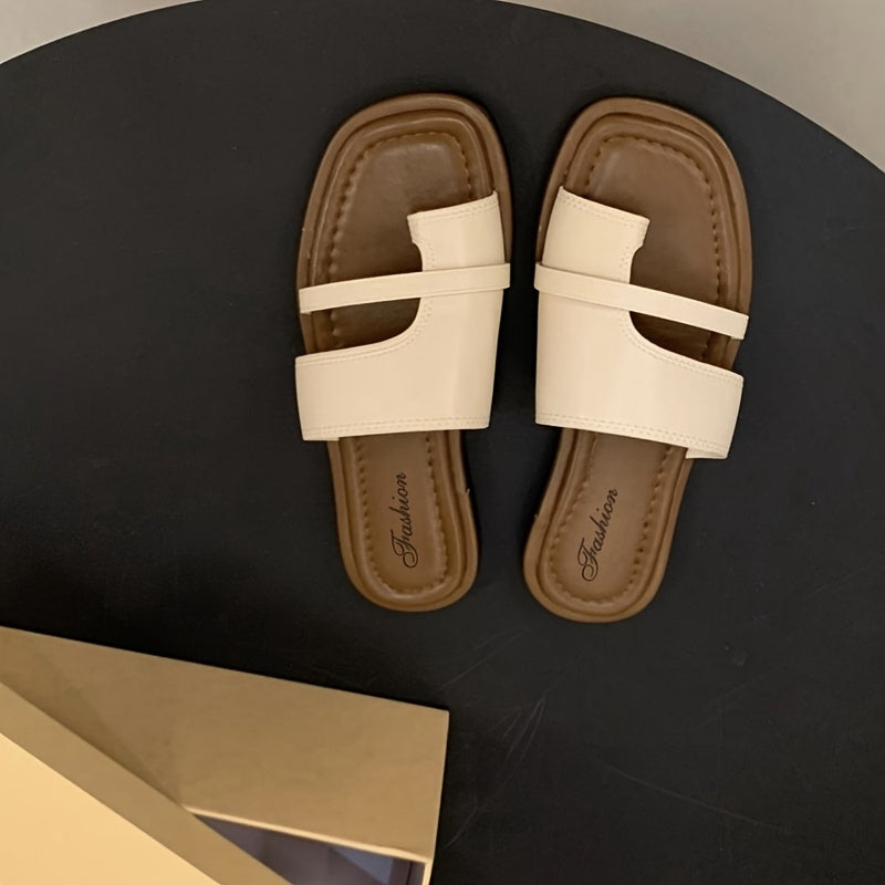Women's casual sandals with a modern cut – Comfortable summer shoes for everyday wear and vacation
