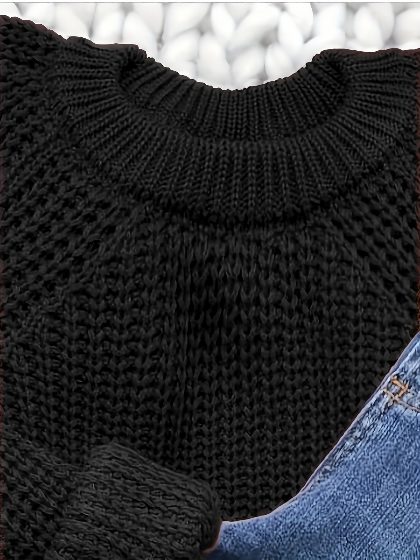 Women's knitted sweater in elegant, loose style for autumn and winter