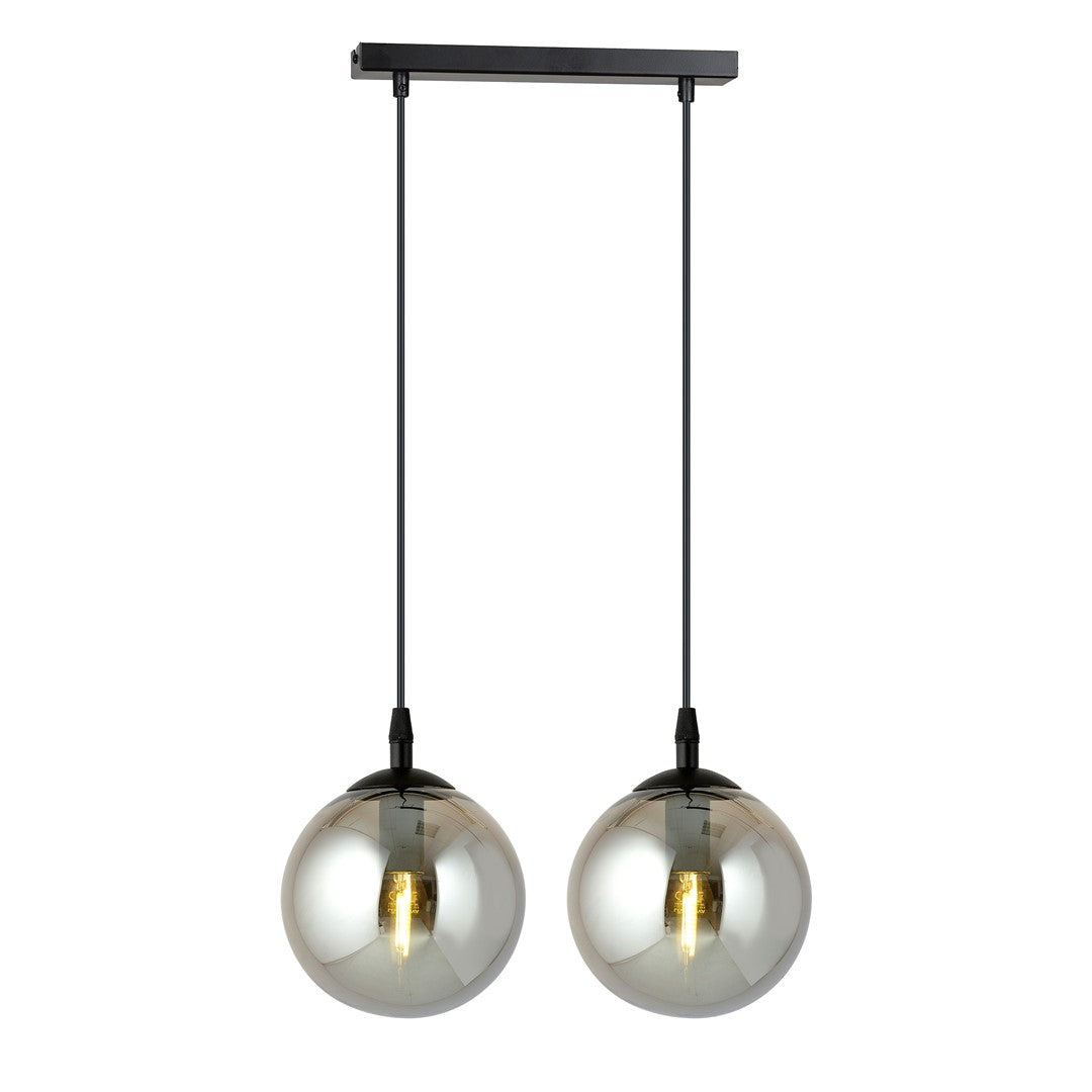 Zwarte hanglamp met twee ronde grafietkleurige glazen kappen aan een langwerpige plafondplaat