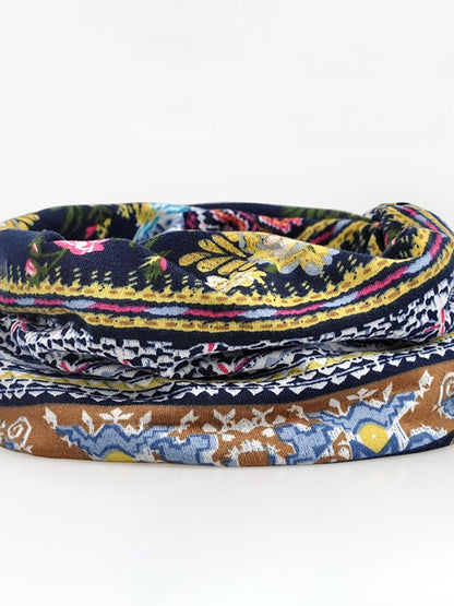 Women's knit cap with flower pattern – Fashionable loose fit style for everyday, leisure & outdoor activities