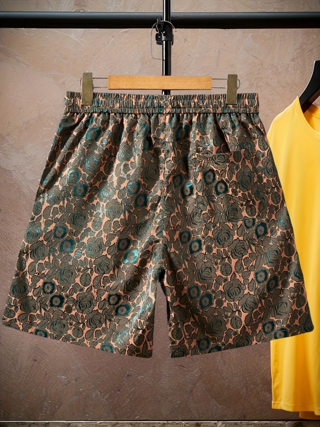 Men's jacquard shorts with floral pattern for casual and street style