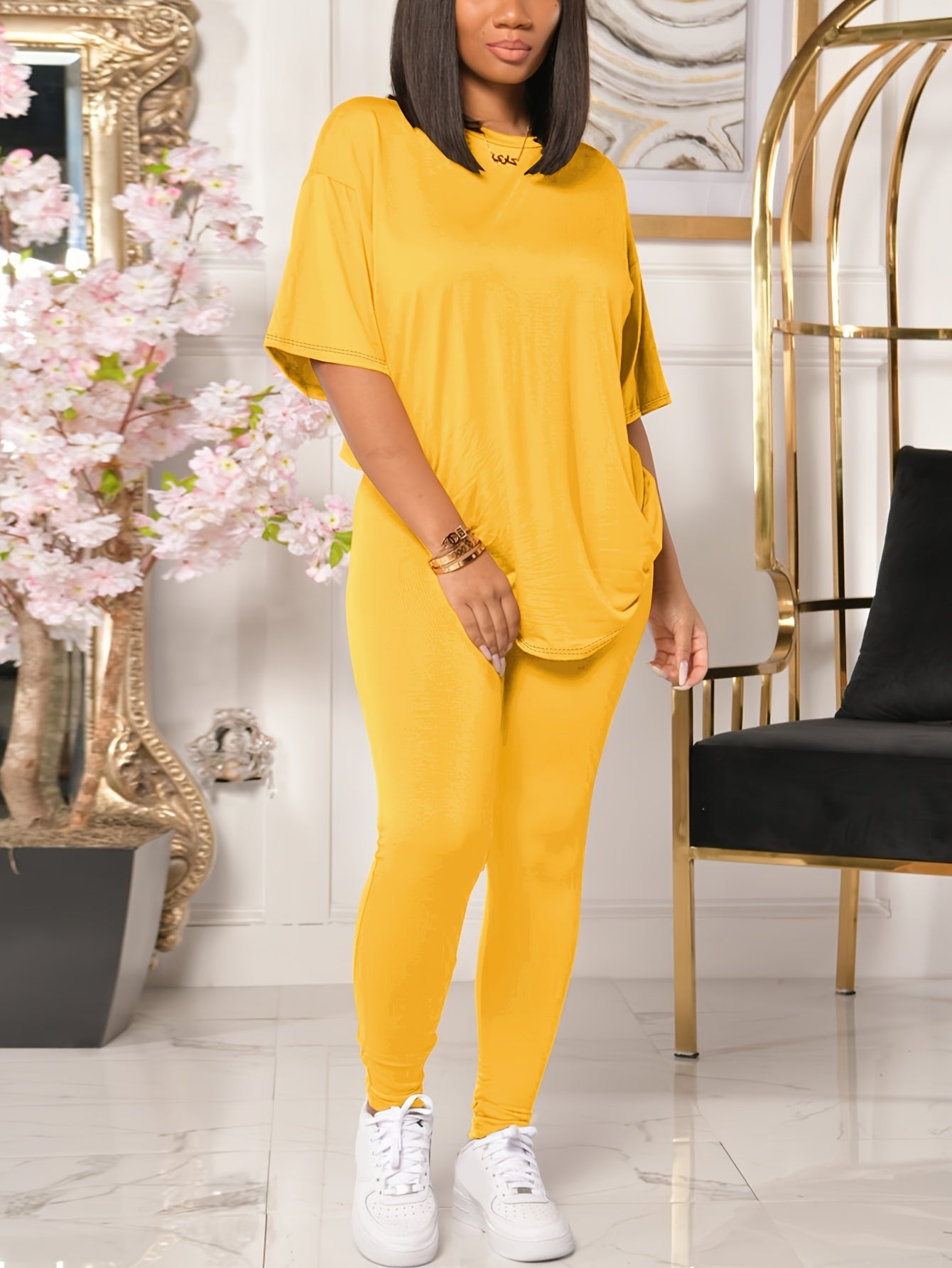 Women's Casual Suit Set – Leggings & Oversized T-Shirt, Sporty and Casual for Everyday and Leisure