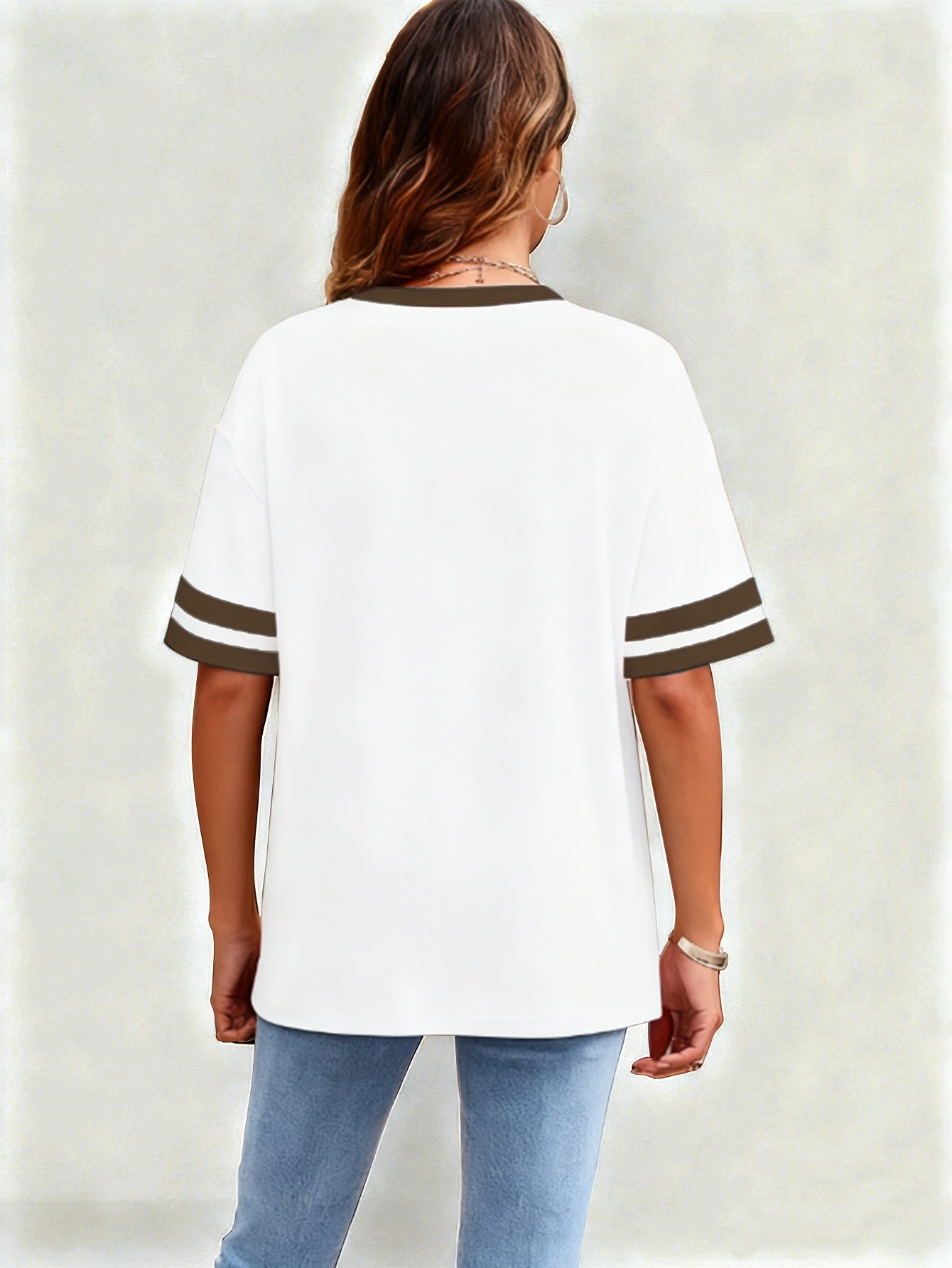 Damen T-Shirt mit Herz-Print und Kontraststreifen – Modisches Freizeitshirt für Frühling und Sommer