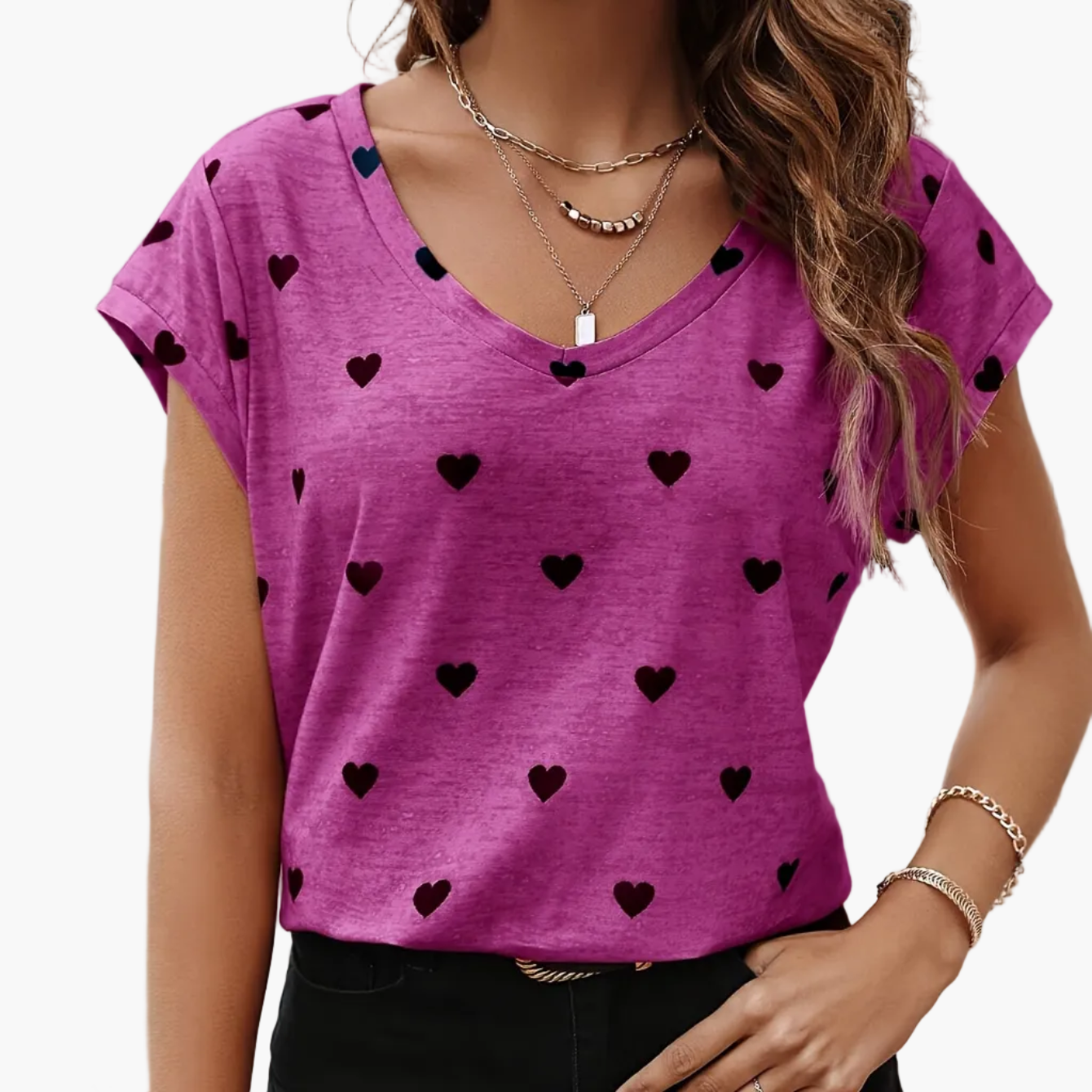 Women's T-Shirt with Heart Pattern, V-Neck, Casual and Elegant for Summer