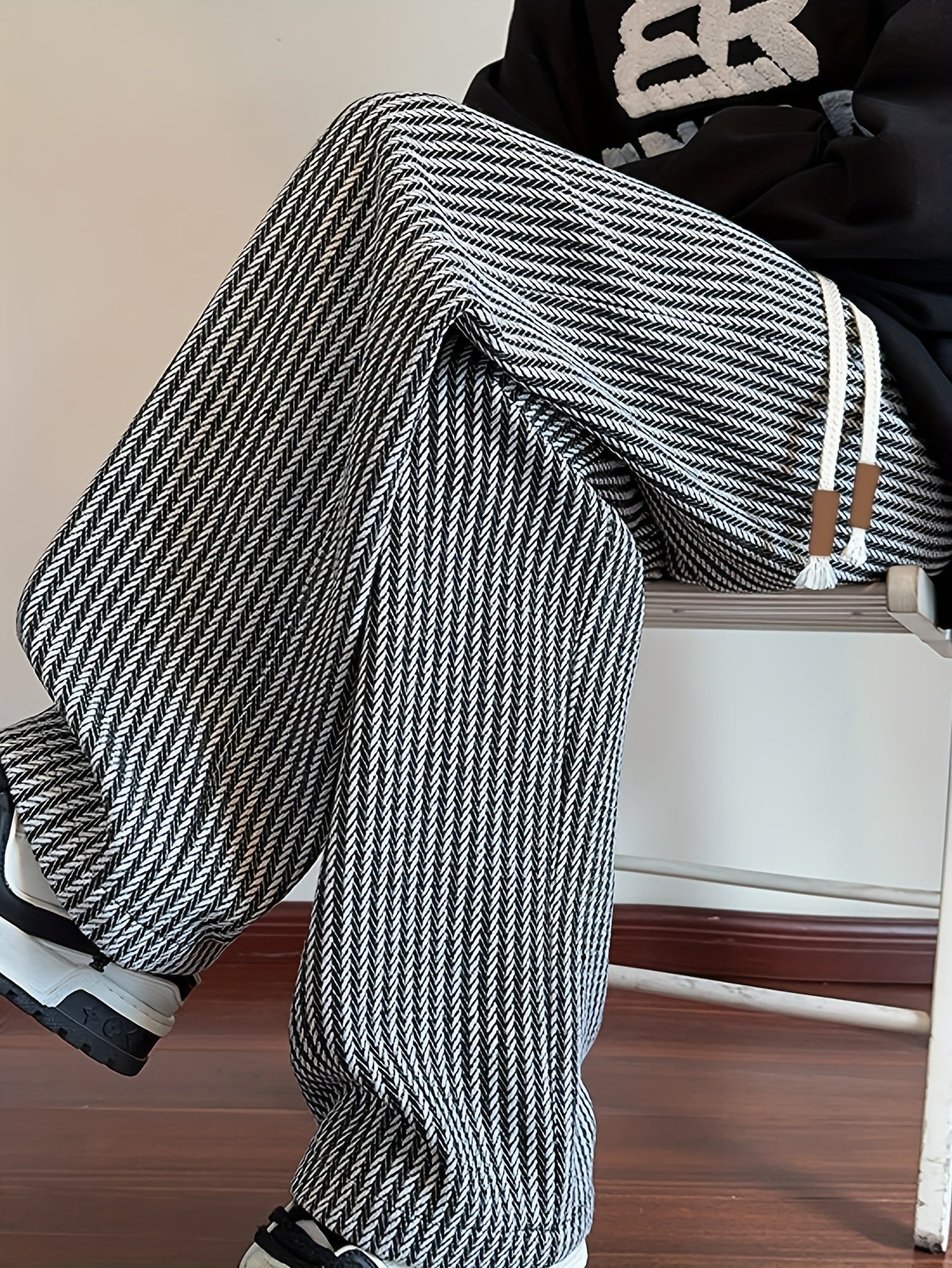 Herren Freizeit-Hose mit Zickzackmuster und geradem Bein – Bequeme Streetwear für Alltag und Freizeit