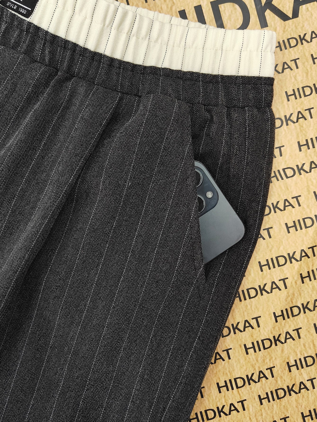 Men's Wide Lounge Pants with Pinstripes – Modern Relaxed Fit for Leisure & Home Office