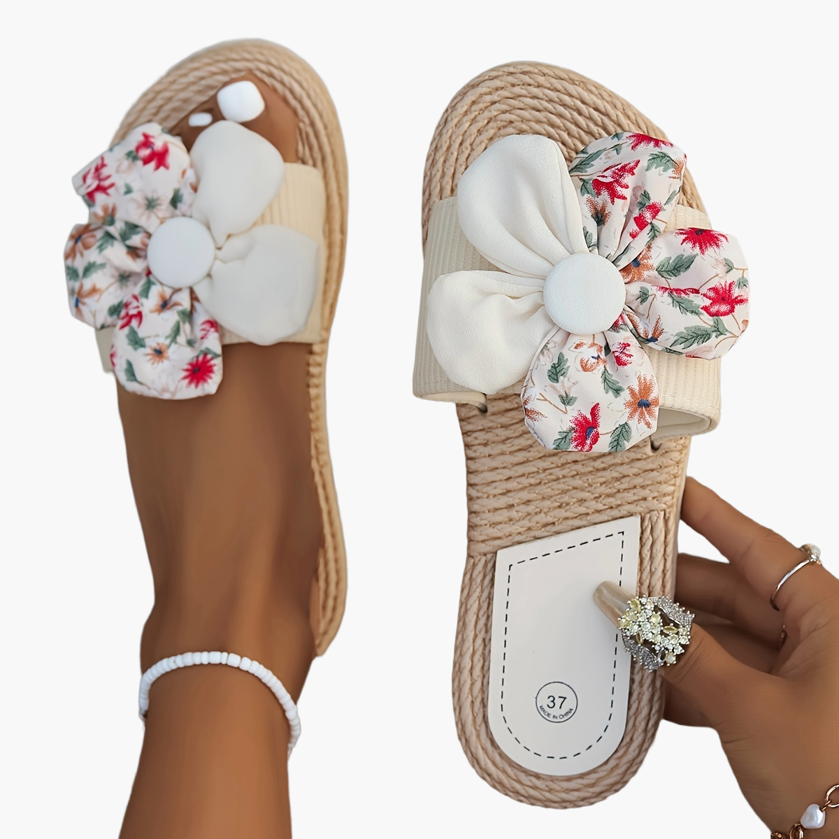 Women's summer slides with large floral bow – fashionable espadrille-style slides for leisure & vacation