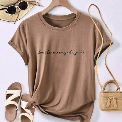 Women's T-shirt with Statement Print Smile Every Day – Casual Summer Shirt for Leisure & Vacation