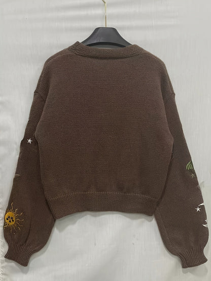 Cardigan Strickjacke mit Sonnen-, Mond- & Mottenstickerei