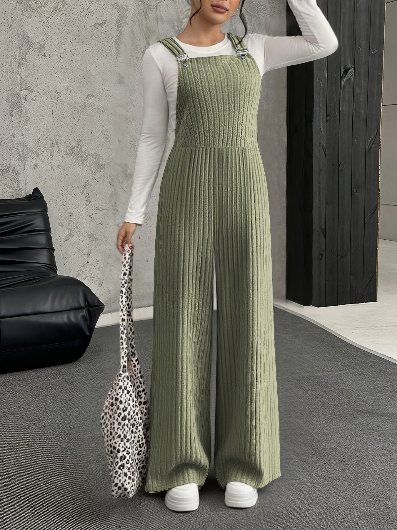 Ribbed women’s jumpsuit with wide legs, gray