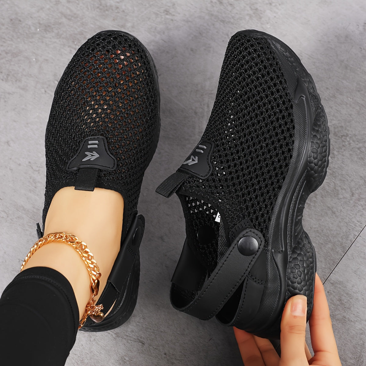 Women's Slip-On Sport Clogs Comfortable Breathable Casual Shoes